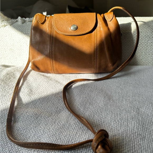 Longchamp Handbags - Longchamp Le Pilage crossbody bag